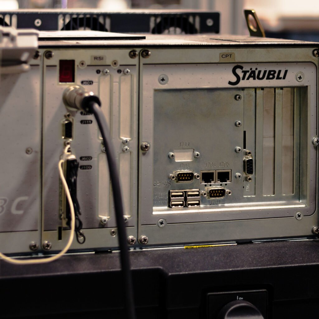 Stäubli CS8C robot controller
